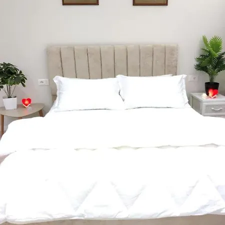 Apartment Qendra E Tiranes